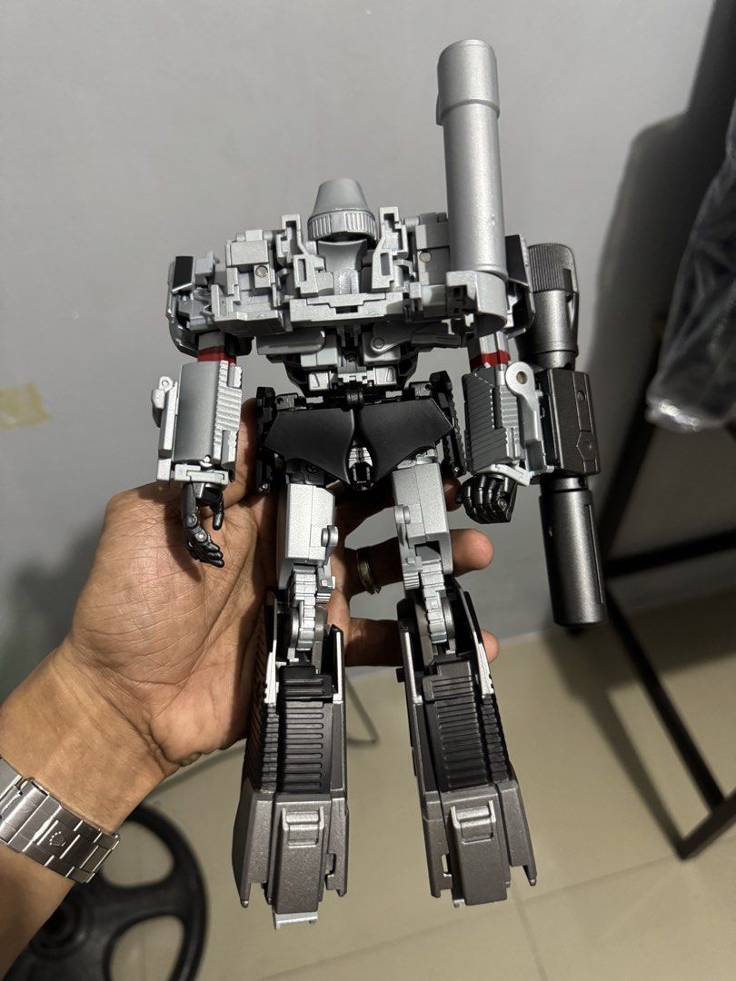 Transformers Megatron Mp36 (Category: Figurines & Statues) located in Paranaque City. Submitted by icko007 (Listing ID 1467308741, Image 2). Description: Transformers Megatron Mp36 No issue as-is n yan Price 3800 Only No rush Shipping / Dibs now Paynow Location Paranaque Payment Gcash/Bpi Shipping Lalamove/Lbc (Lbc Via Sched) Buyers Risk / Fee ‼️Seller is not responsible for: lost, stolen, or damaged packages..