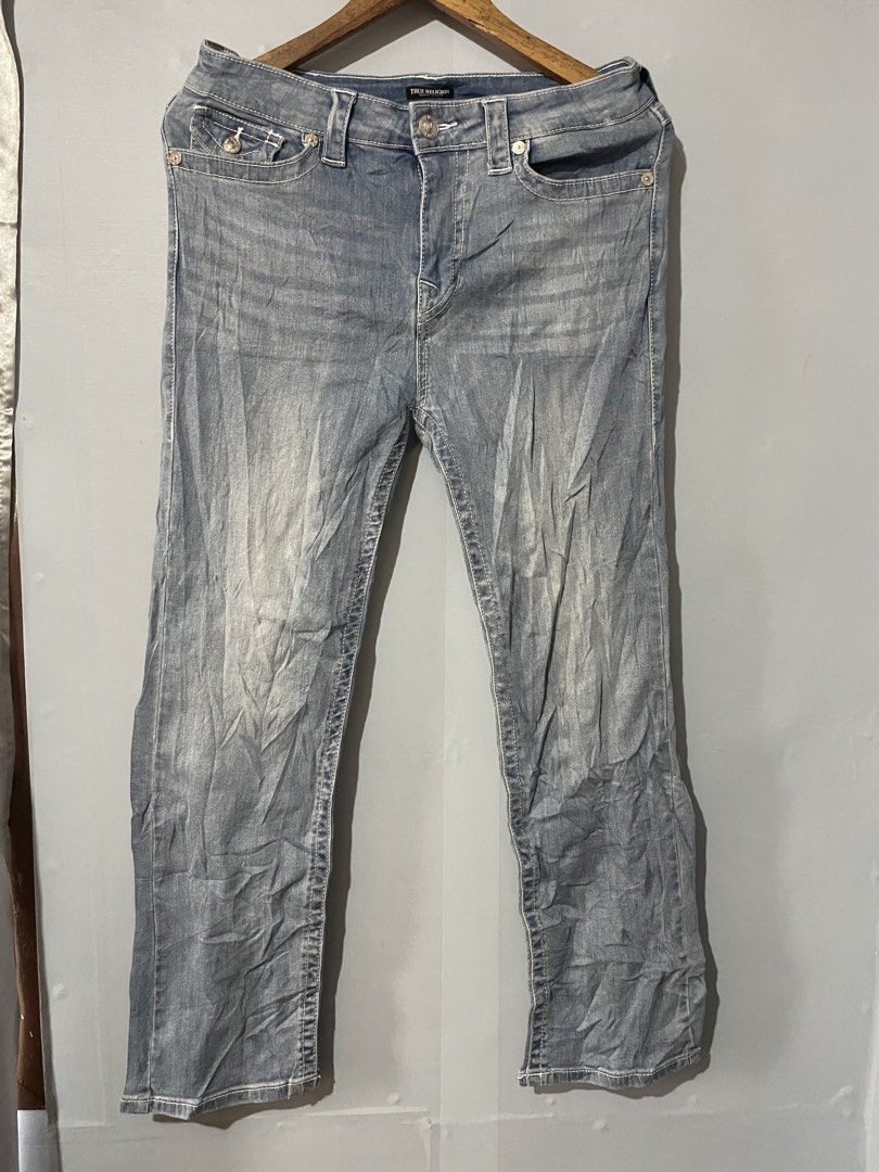 True Religion (Category: Jeans) located in Molave. Submitted by sixthrift (Listing ID 1467331883, Image 1). Description: No issue Size 30.