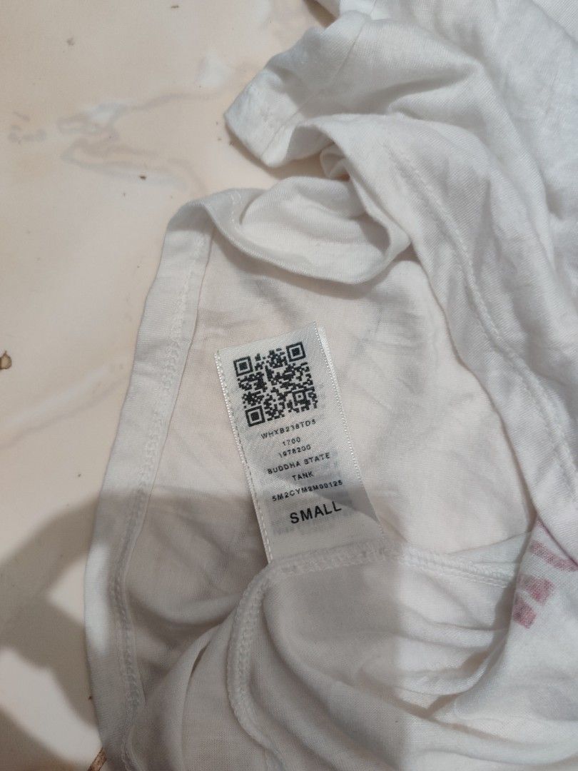 TRUE RELIGION MCBLING TOP (Category: Sleeveless) located in Pagadian. Submitted by miraculouspat (Listing ID 1467281058, Image 3). Description: L 23 W 13 NO ISSUE ASNEW CONDITION.