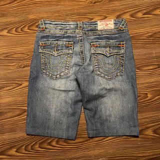 (Category: ) located in . Submitted by kd_thrift_shop (Listing ID 1467333861, Image 1). Description: .