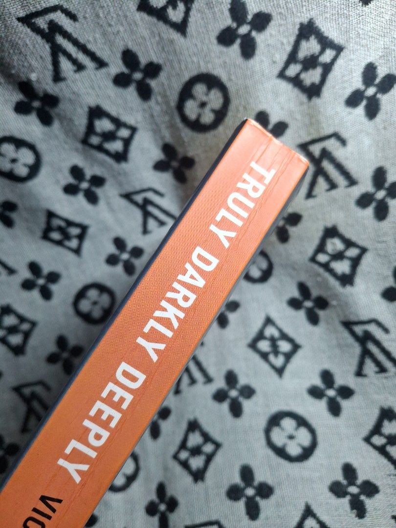 Truly Darkly Deeply by Victoria Selman (Category: Storybooks) located in Puerto Princesa. Submitted by beepbobib (Listing ID 1463676234, Image 2). Description: Please keep in mind that these are second-hand books, so kindly manage your expectations. ⭐️ I can send more pictures upon request. ⭐️ Payment-first policy. ⭐️ No rush shipping, please. ⭐️ The miner will shoulder the shipping fee (SF). Our courier is J&T ⭐️can do meet up in : SM Puerto Pri
