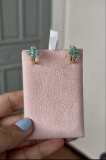 (Category: ) located in . Submitted by katmandulovesmakeup (Listing ID 1467183622, Image 1). Description: .
