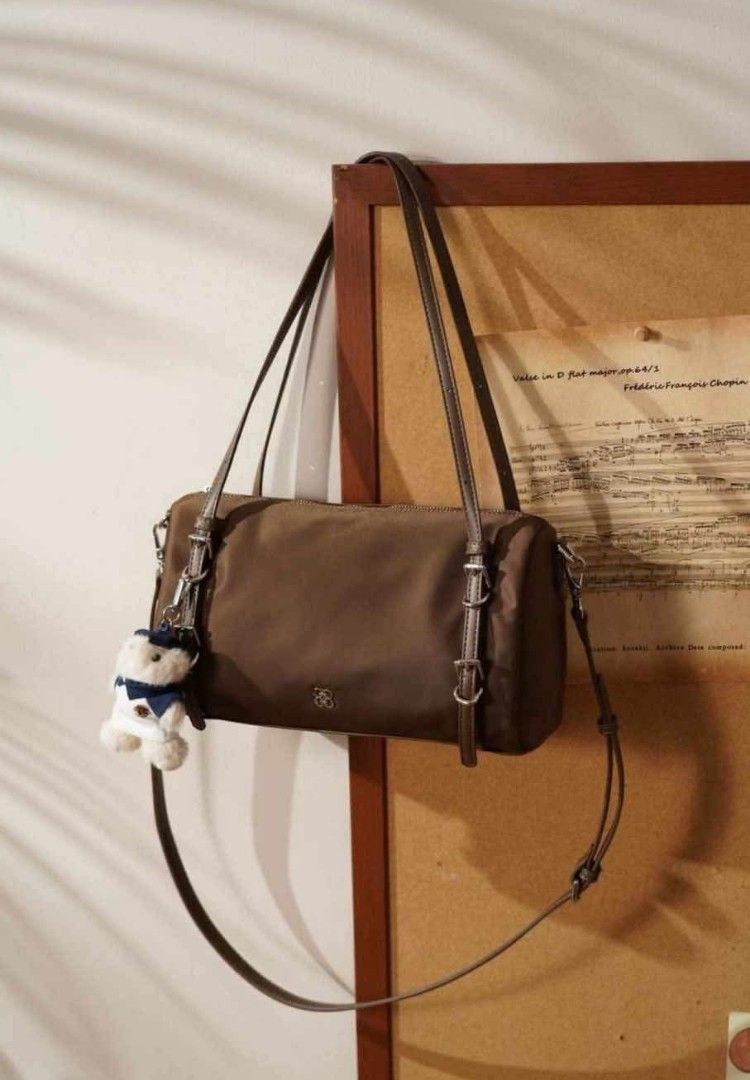 TWNN &BEAR (Category: Luxury Bags & Wallets) located in Bulacan. Submitted by cactusgirl.rn (Listing ID 1467277385, Image 1). Description: .