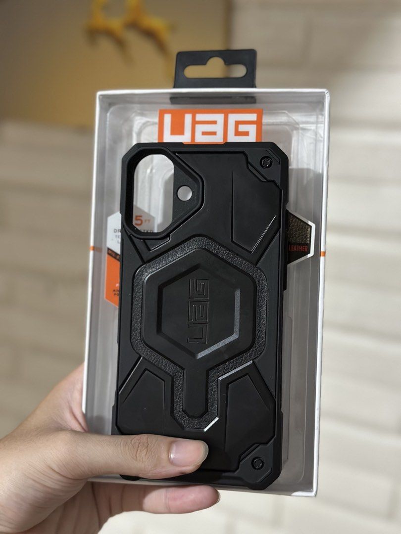 UAG Monarch Pro MagSafe Case | iPhone 16 Plus (Category: Cases & Sleeves) located in Manila. Submitted by jflo.vault (Listing ID 1467346817, Image 2). Description: 📱 UAG Monarch Pro MagSafe Case — iPhone 16 Plus ✓ Original UAG Monarch Pro ✓ Built-in MagSafe ✓ Top Grain Leather ✓ 25ft Drop Protection ✓ With Original Box ✓ Secondhand Condition 💰 ₱1,200 📍 Meetup around Metro Manila 📩 PM for inquiries — Sure buyers only.