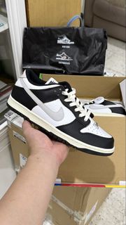 (Category: ) located in . Submitted by cendol_sneakers (Listing ID 1467183023, Image 1). Description: .