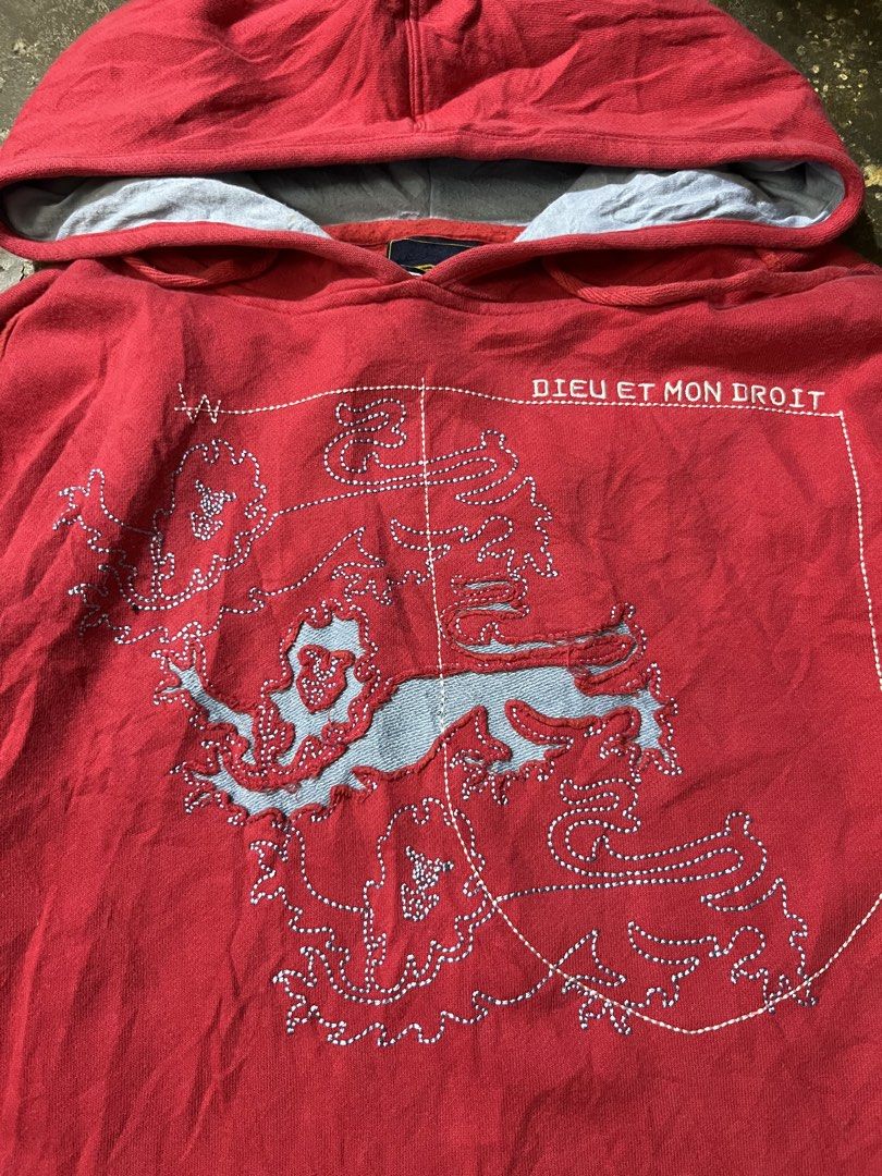 Umbro hoddie jacket (Category: Coats, Jackets and Outerwear) located in Angeles City. Submitted by sothriftzz (Listing ID 1467317324, Image 2). Description: .