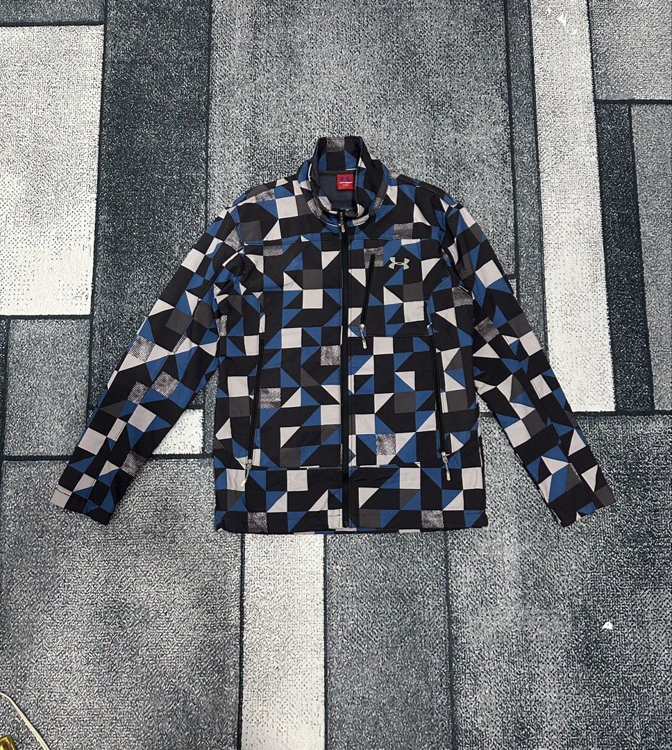 Under Armour Running Jacket (Category: Coats, Jackets and Outerwear) located in Manila. Submitted by thrifty.th (Listing ID 1467254671, Image 1). Description: Size Tag: Large Dimensions (inches) Length: 28 Width: 18.5 Condition Check Color: 10/10 Condition: 10/10 GOOD AS NEW Mine: 1,000 • Payment first / No COD + SF.