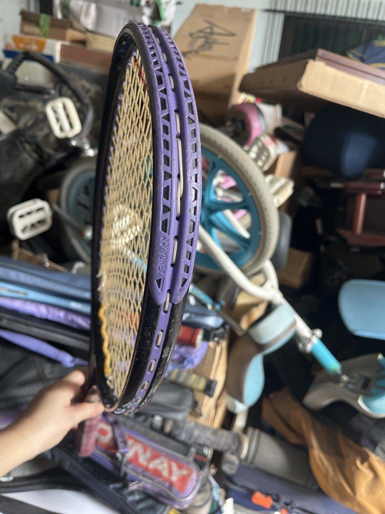 Tennis racket (Category: Everything Else Others) located in Calasiao. Submitted by xwbj4ycjw975281 (Listing ID 1467350246, Image 3). Description: ₱1000 original onhand.