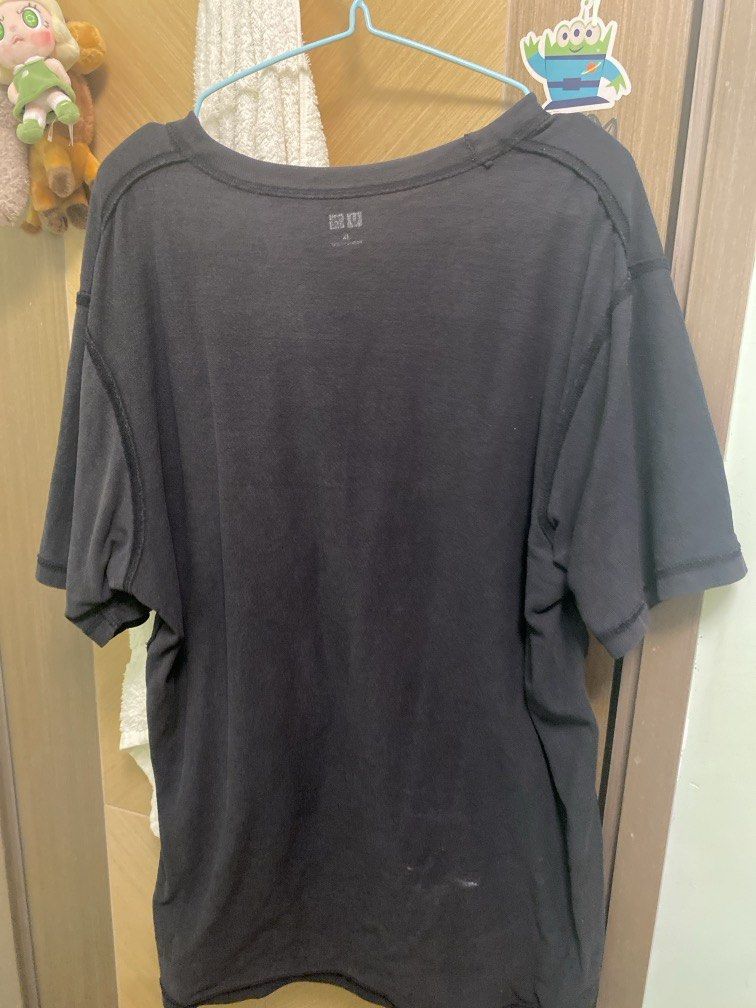 uniqlo 黑色上衣 XL （分類：T-shirt、恤衫、有領衫）位於 Hong Kong。 由 sweethome11150 提交（商品編號 1467351100，圖片 3）。簡介： 。