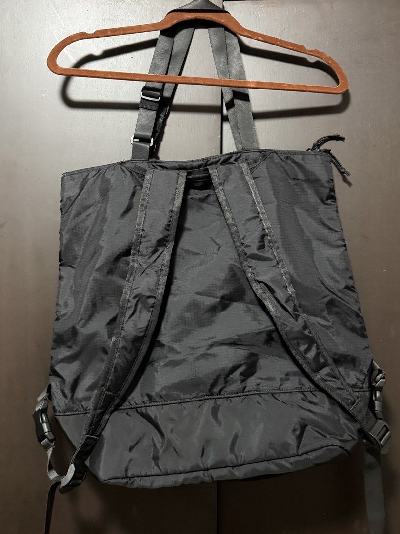 Uniqlo Black Utility Backpack/Shoulder Bag (Category: Backpacks) located in Las Pinas. Submitted by ml.closet (Listing ID 1467303525, Image 3). Description: Used once.