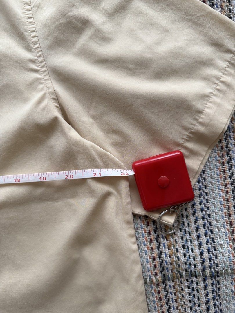 Uniqlo Boxed Fit Polo (Category: Tshirts & Polo Shirts ) located in Quezon City. Submitted by ygarong (Listing ID 1467194122, Image 3). Description: Uniqlo Boxed Fit Polo Dimes: 22inx23in wxl No flaws Color: Cream Yellow Negotiable.