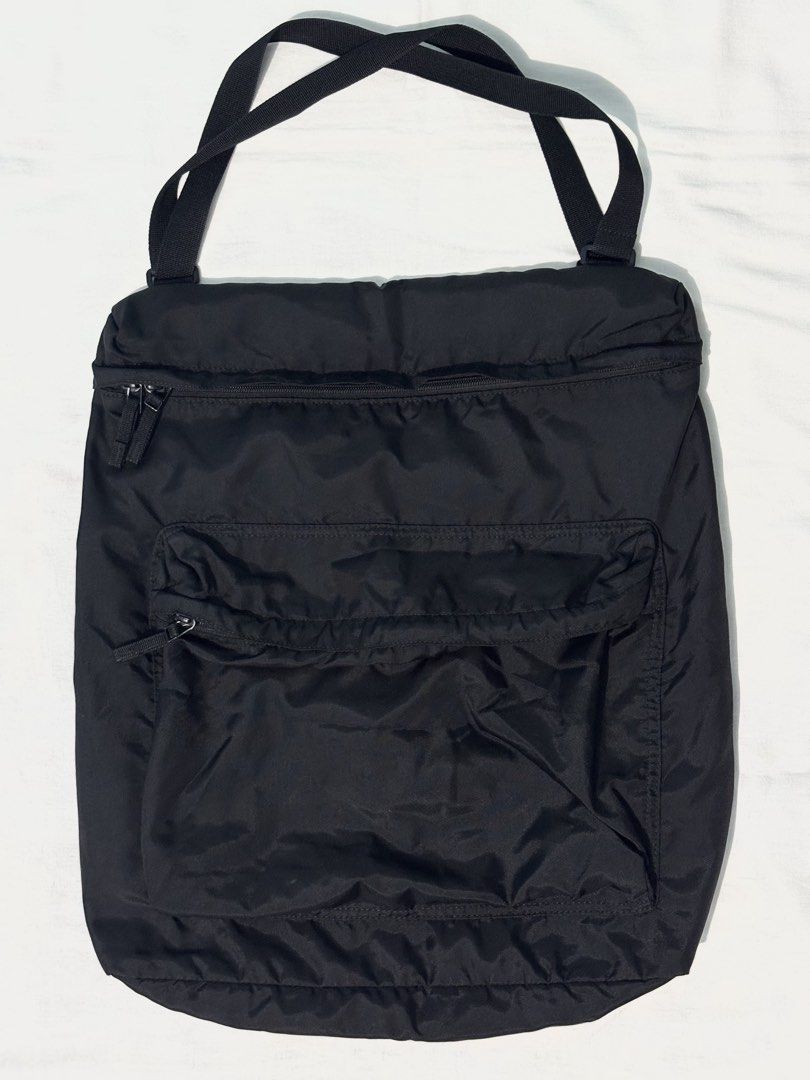 Uniqlo Convertible Bag (Category: Sling Bags) located in Manila. Submitted by tindero_ng_ano (Listing ID 1467209109, Image 1). Description: Uniqlo Convertible Bag -Condition: Used, No issue -Dimensions: -Width: 17.5” -Length: 19.6” -Strap Length: 25”” -Color Rate: 10/10 -Rsn for selling: decluttering -Price: 350.