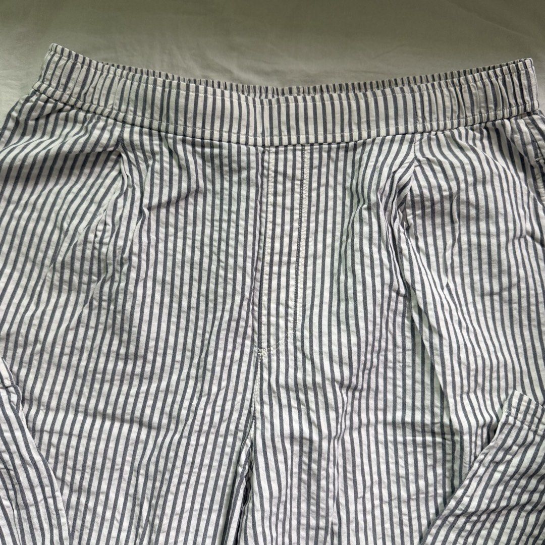 Uniqlo Easy Linen Blend Pants (Category: Other Bottoms) located in Manila. Submitted by shesells3ashells (Listing ID 1467246471, Image 2). Description: fits m-l.