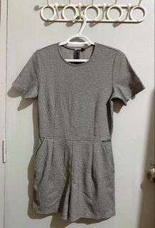 (Category: ) located in . Submitted by margascloset_ (Listing ID 1467306311, Image 1). Description: .