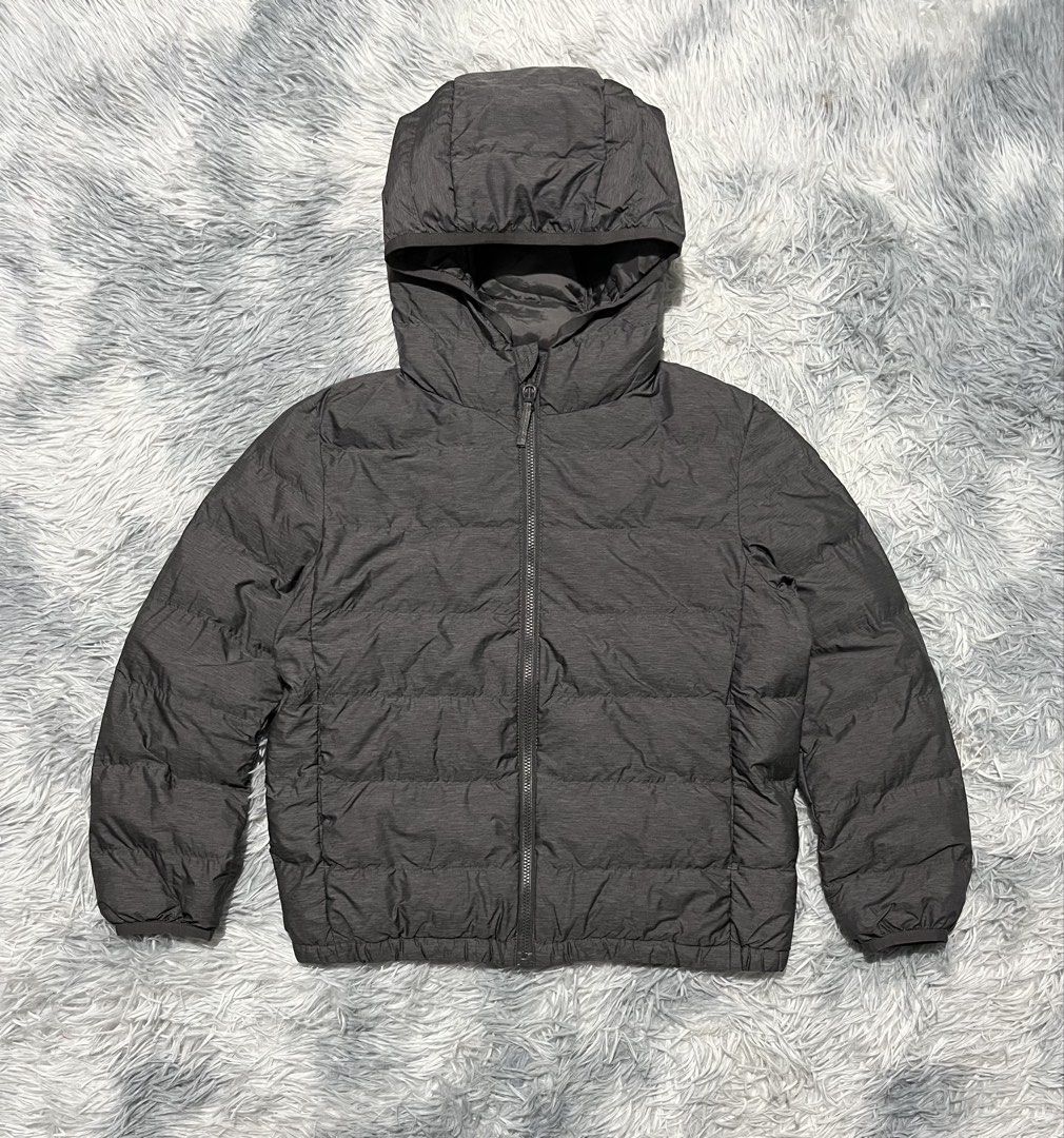 Uniqlo Puffer Jacket Kids (Category: Babies & Kids Fashion) located in Sasmuan (Sexmoan). Submitted by winterclothes.ph (Listing ID 1467329200, Image 1). Description: Uniqlo Puffer Jacket Kids 130 on tag 7-8 yrs old Width 17.5 Length 19.5 Excellent Condition .