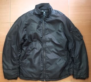 (Category: ) located in . Submitted by click_thriftstore (Listing ID 1467272621, Image 1). Description: .