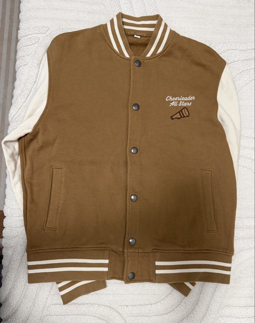 Uniqlo Varsity Jacket size 150 (Category: Babies & Kids Fashion) located in Angono. Submitted by thebudgetwardrobe (Listing ID 1467301214, Image 1). Description: .