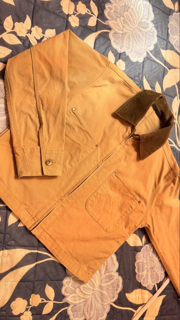 Uniqlo Zip up Short Jacket Size S (Category: Coats, Jackets and Outerwear) located in Malolos. Submitted by kriscapsule (Listing ID 1467198975, Image 3). Description: - Brand: Uniqlo - Style: Zip up short jacket - Color: Beige with brown corduroy collar contrast - Size: Small - Material: Cotton blend - Closure: Full zip front - Pockets: Dual waist patch pockets with metal rivets - Cuffs: Button cuffs - Fit: Easy to layer over a hoodie or t-shirt.
