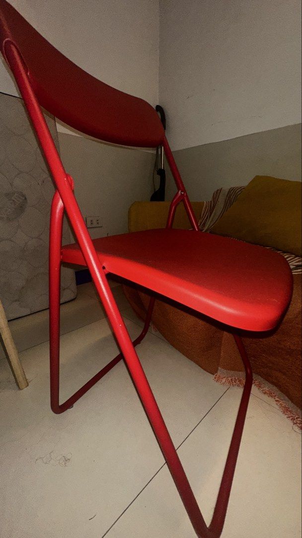 Used Ikea Vihals Folding Chair in Red (Category: Chairs) located in Manila. Submitted by maliaaa14 (Listing ID 1467203889, Image 3). Description: Selling my Ikea Vihals Folding Chair in Red RFS: bent seat, kayo na po magrepair Bought P999 from Ikea — selling P700 For pick up Malibay,Pasay City.
