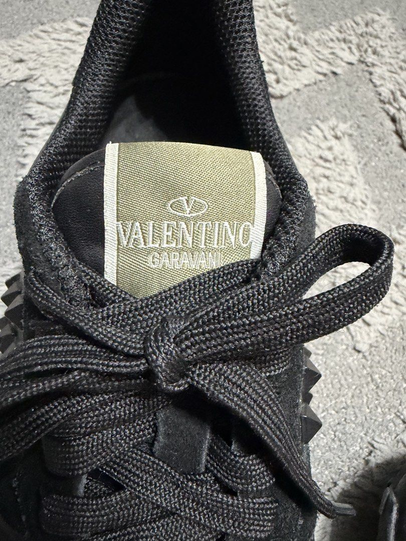 Valentino Garavani - Rock stud Runners Sneaker (Category: Sneakers) located in Cavite. Submitted by commoncourtesy (Listing ID 1467190767, Image 3). Description: Authentic Size 40.