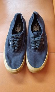 (Kategori: ) berada di . Dikirim oleh prelovedmyshoes (ID iklan 1467282376, Gambar 1). Deskripsi: .