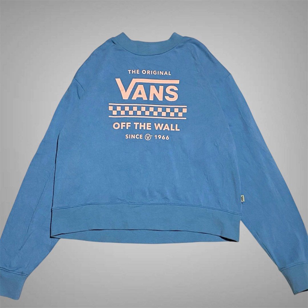vans off the wall (Category: Longsleeves) located in Mabalacat. Submitted by stellargarments (Listing ID 1467308759, Image 1). Description: Length : 21 Width : 21 Condition : 9/10 super duper nice fitting ganda ng logos buong buo masikip pa ribbing complete all very comfy & smooth on skin need wash no major stain fresh from bale.