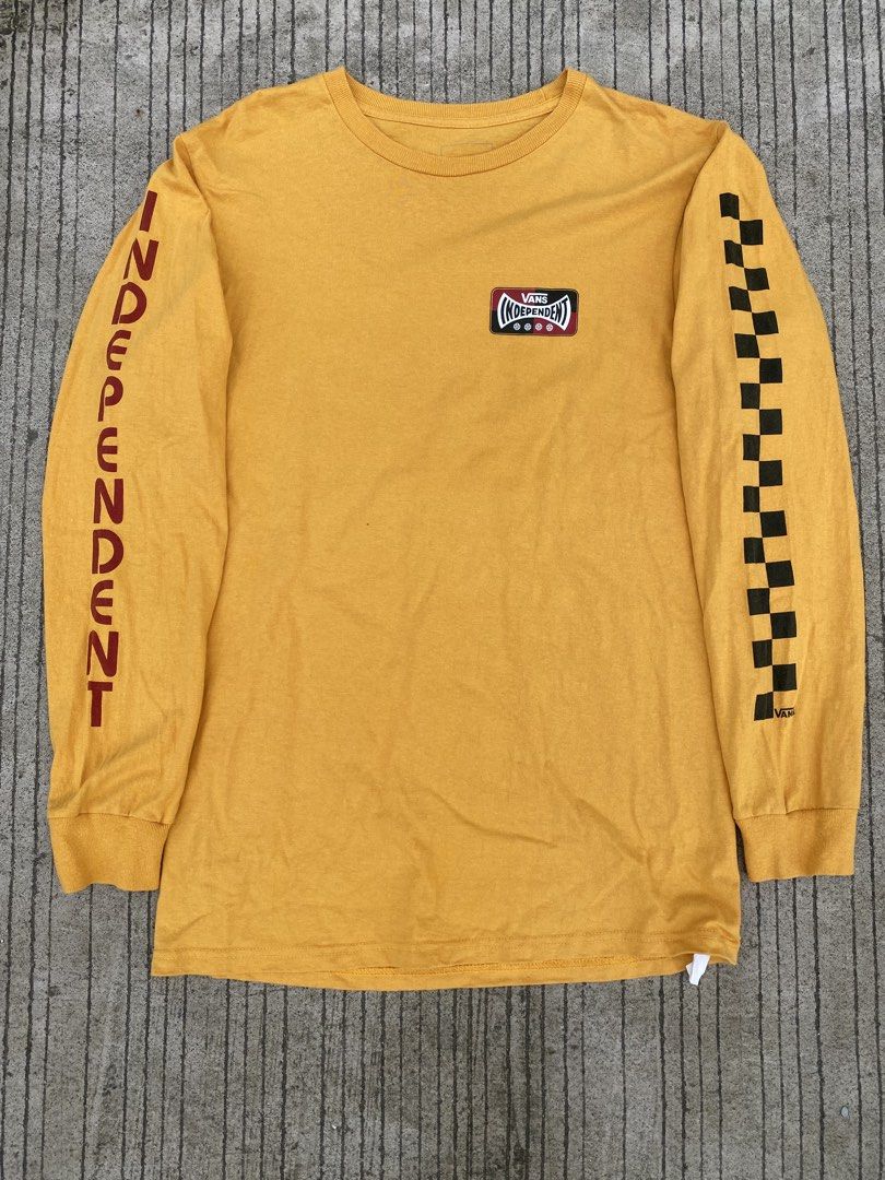 Vans x Independent (Category: Coats, Jackets and Outerwear) located in Cebu City. Submitted by johncarlo1122 (Listing ID 1467289082, Image 1). Description: Vans x Independent Excellent condition 9/10 Color rate No issue Size small Length 29 Width 18.