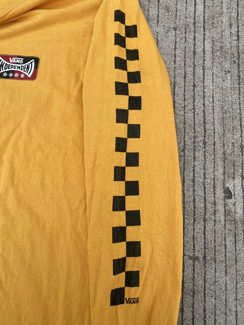 Vans x Independent (Category: Coats, Jackets and Outerwear) located in Cebu City. Submitted by johncarlo1122 (Listing ID 1467289082, Image 3). Description: Vans x Independent Excellent condition 9/10 Color rate No issue Size small Length 29 Width 18.