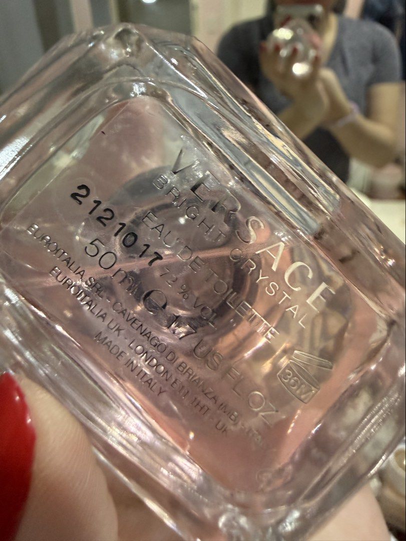 Authentic Versace Bright Crystal 50ml (Category: Fragrance & Deodorants) located in Quezon City. Submitted by beautycallph (Listing ID 1467228269, Image 3). Description: 85% full Bought at rustans Decluttering EDT No more box RSF: Moving house.