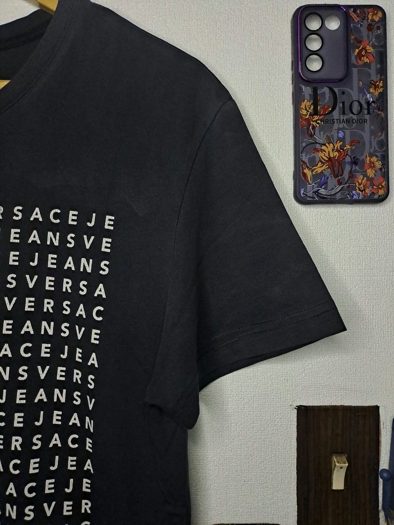 Versace Jeans (Category: Tshirts & Polo Shirts ) located in Quezon City. Submitted by yaseen73 (Listing ID 1467352219, Image 2). Description: Authentic Versace Jeans Small - Medium Dimensions : See Photo Color Rate : 9/10 ✔️ ISSUE : PINHOLE & MINIMAL FADE (See Photo) ✔️ GOOD CONDITION ✔️Photo May vary Due To Lighting or Best Offer Courier : J&T Lalamove MOP : G C A S H B A N K T R A N S F E R Seller's Location : 📍K1, Brgy. Pansol, Q.C.