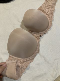 (Category: ) located in . Submitted by prettycloset.0310 (Listing ID 1467302359, Image 1). Description: .
