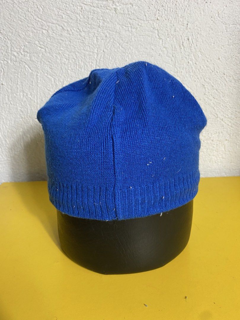 Vintage Billabong Blue Beanie (Category: Caps & Hats) located in Cabanatuan. Submitted by adrialesdrip (Listing ID 1467315902, Image 2). Description: - Brand: Billabong - Color: Bright blue with white embroidered script logo - Material/Texture: Knitted ribbed texture with warm black fleece lining - Size: Standard adult size (fits most) - Condition: Includes original brand tag.