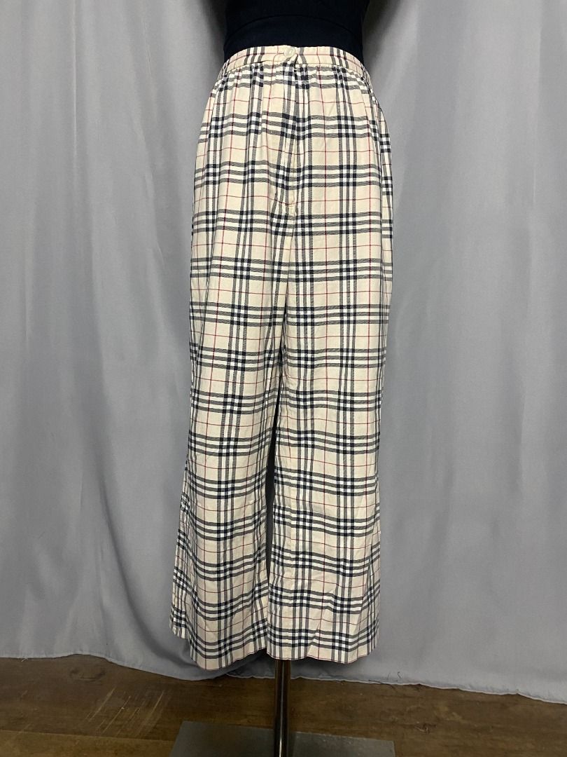 Vintage Burberry pants (Category: Jeans) located in Las Pinas. Submitted by ipickyou (Listing ID 1467345592, Image 3). Description: Unwashed Condition: 10/10 𝗠𝗲𝗮𝘀𝘂𝗿𝗲𝗺𝗲𝗻𝘁𝘀 𝘄𝗵𝗲𝗻 𝗹𝗮𝗶𝗱 𝗳𝗹𝗮𝘁: -Size 10 -Waist: 14 1/2” -Length: 33” -Inseam: 23” .