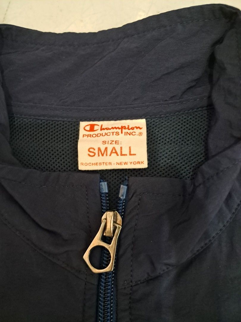 Vintage Champion tracksuit top jacket (Category: Coats, Jackets and Outerwear) located in Silang. Submitted by segundalifestyle (Listing ID 1467220092, Image 3). Description: vintage champion size small on tag 26L 23W excellent condition no flaws see the attach photo for details DM for more details.