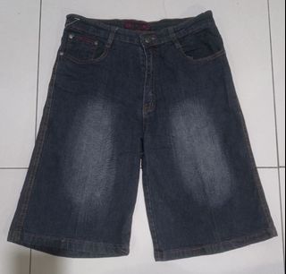 (Category: ) located in . Submitted by dhong_abay_thrift (Listing ID 1467204681, Image 1). Description: .