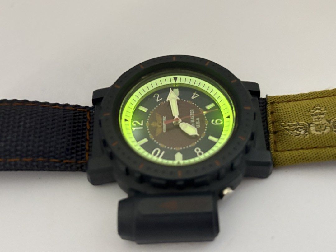 Vintage Field Watch with Flash Beam (Category: Men's Watches) located in Quezon City. Submitted by rentoti (Listing ID 1467286177, Image 3). Description: Up for sale is a rare, vintage Gooberz “Watch Master U.S.A.” quartz field watch in fantastic, fully working condition. This rugged timepiece features a unique built-in side flashlight (flash beam module) mounted on the left side of the case. Perfect for collectors of retro outdoor gear, or anyon