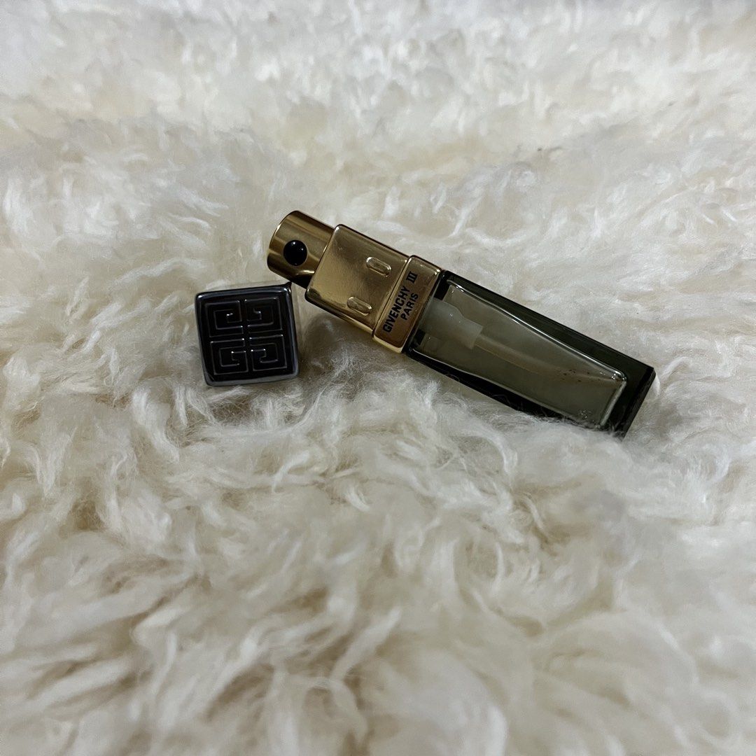 Vintage GIVENCHY III Atomiseur Parfum Pour Le Sac 7ml (EMPTY) (Category: Fragrance & Deodorants) located in Samal. Submitted by thatsodd (Listing ID 1467291877, Image 2). Description: .