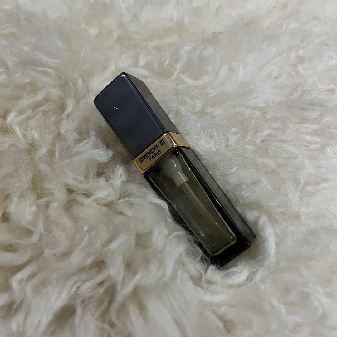 Vintage GIVENCHY III Atomiseur Parfum Pour Le Sac 7ml (EMPTY) (Category: Fragrance & Deodorants) located in Samal. Submitted by thatsodd (Listing ID 1467291877, Image 1). Description: .