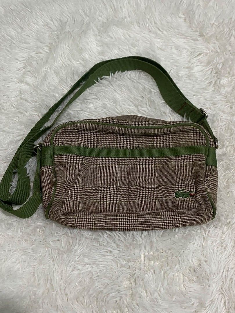 Vintage Lacoste (Category: Sling Bags) located in Bulacan. Submitted by supdoc (Listing ID 1467239940, Image 1). Description: Excellent Condition Issue: Minimal Unnotiecable Lints.