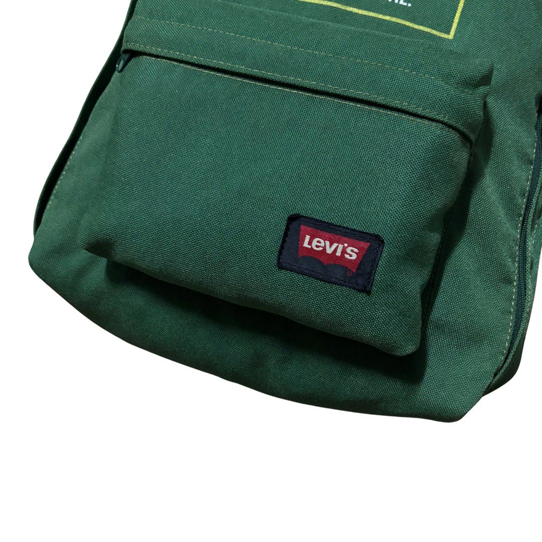 Vintage Levi’s Young Sangyo Forest Green Canvas Backpack (Category: Backpacks) located in Muntinlupa City. Submitted by rtyfck (Listing ID 1467339028, Image 3). Description: Vintage Levi’s Young Sangyo Forest Green Canvas Backpack Details : •Width : 16 •Length : 16 •Size : OS •Issue : sign of use •Condition : Used •₱1,880.