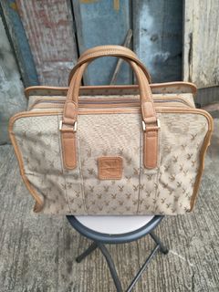 (Category: ) located in . Submitted by thriftpingniever (Listing ID 1467270470, Image 1). Description: .