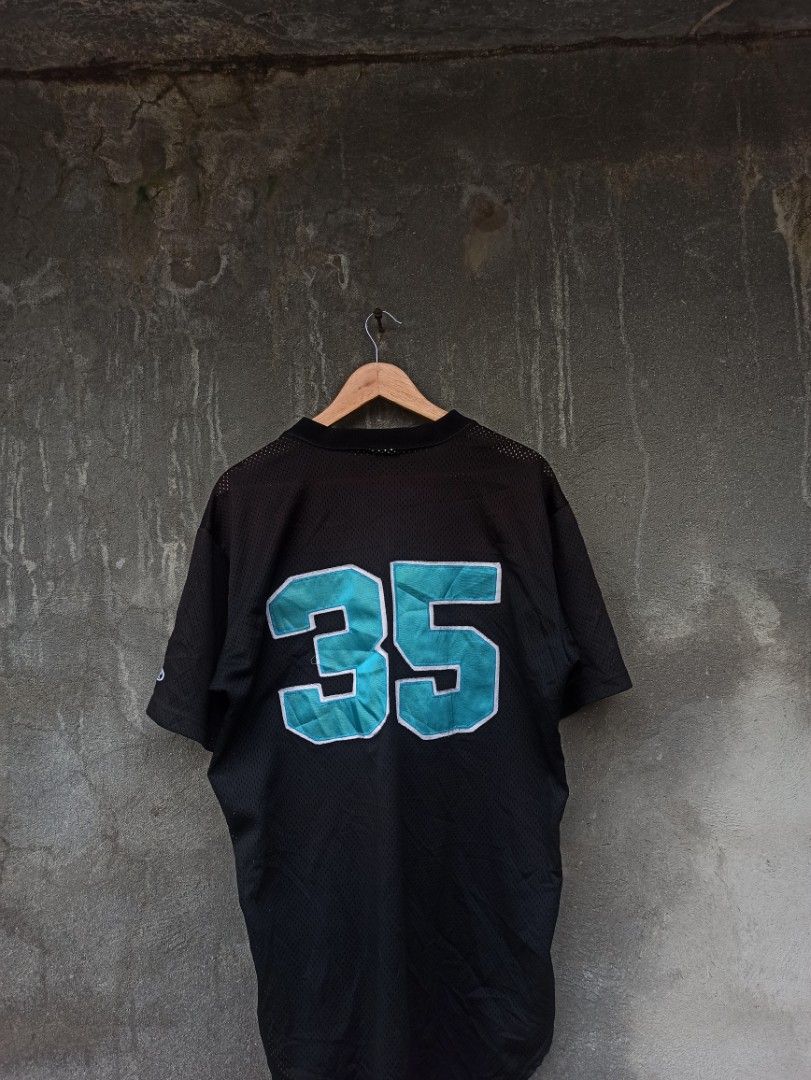 Vintage Rowlings Baseball Jersey (Category: Tshirts & Polo Shirts ) located in Baybay. Submitted by thrift_thrift_langg (Listing ID 1467173652, Image 3). Description: Vintage Rowlings Baseball Jersey ‎W- 25 ‎L- 32 ‎No issue ‎Color rate: 9.5/10 ‎Excellent Condition ‎- Size: XXL (For Big Man) ‎- All design are patches.