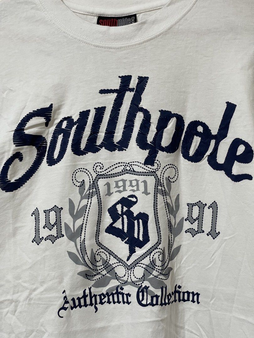 Vintage Southpole Y2K shirt size Medium (Category: Tshirts & Polo Shirts ) located in Marikina City. Submitted by joshuaades21107 (Listing ID 1467266540, Image 2). Description: Size medium on tag 21 width 29 length Need light wash See pictures for reference .