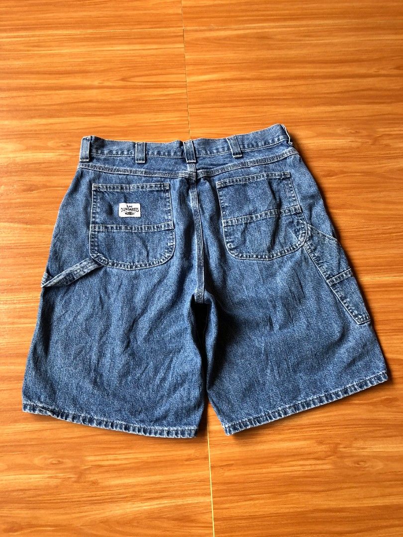 VINTAGE Y2K LEE JORTS (Category: Shorts) located in Baybay. Submitted by dathrifted (Listing ID 1467236295, Image 3). Description: VINTAGE Y2K LEE JORTS Waistline- 34 Length- 21 EXCELLENT CONDITION PM if Interested📩📩📩.