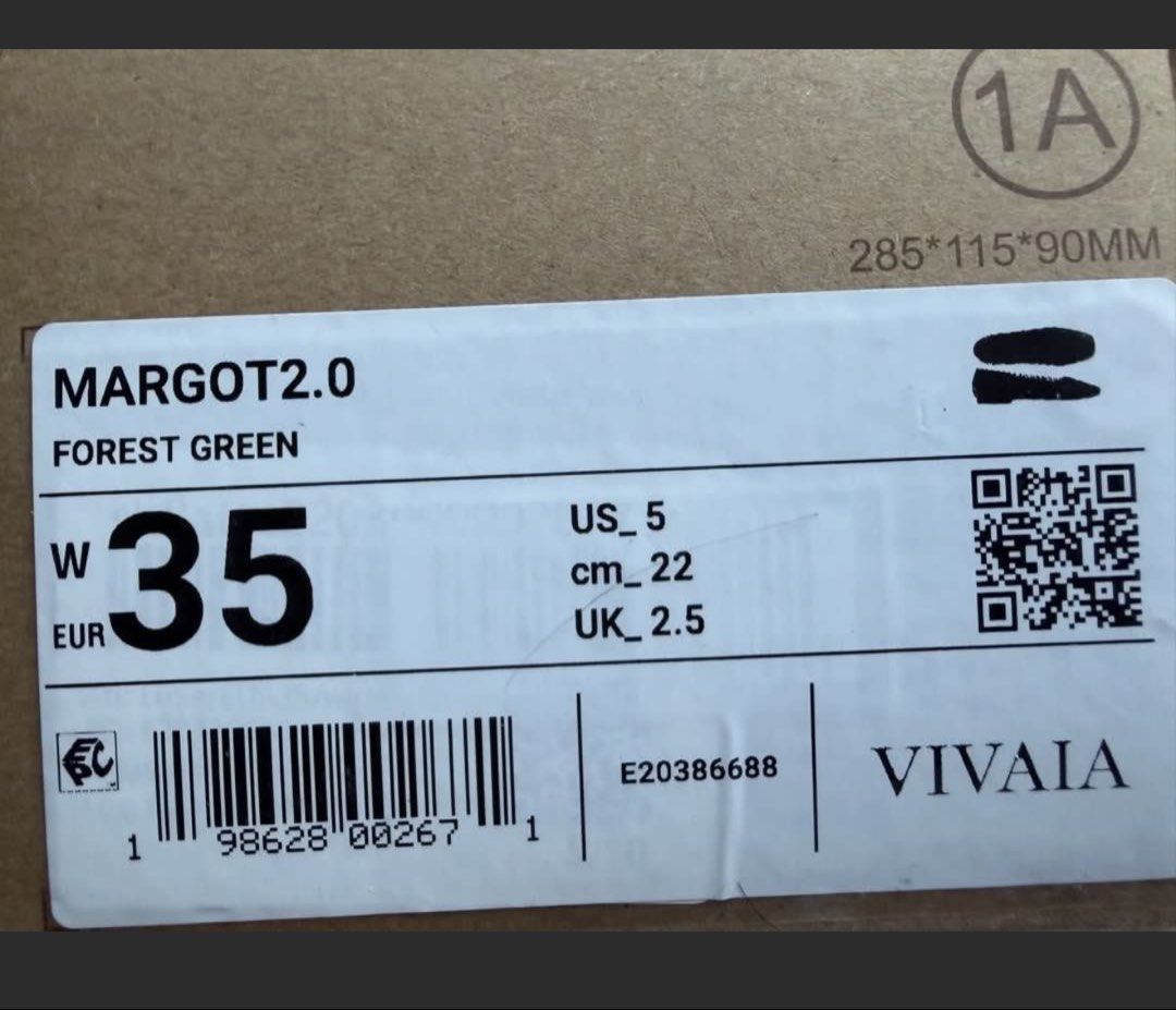 VIVAIA Margot 2.0 Forest Green US5 (Category: Flats & Sandals) located in Taguig. Submitted by shopsbymk (Listing ID 1467246190, Image 2). Description: Rfs: Decluttering can pass as new po with box..