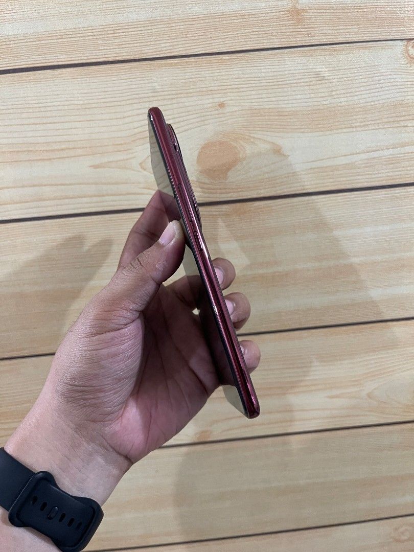 Vivo V50 5G (Category: Vivo) located in Daet. Submitted by obitozabala (Listing ID 1467183671, Image 3). Description: For sale or swap Vivo V50 5G IP68/69 Dust and water resistant Indisplay fingerprint scanner Diamond Shield Glass Protection 6.77 Inches Amoled screen 4500nits 4D Infinity Curved Screen 1080x2392 Resolution 1B Colors, HDR10+, 120hz Android 16/OriginOS 6 Snapdragon 7 Gen 3 (4nm) 2.63ghz 12gb+12gb LPDDR4x Ram 256gb UFS 2.2 Rom 50mp+5