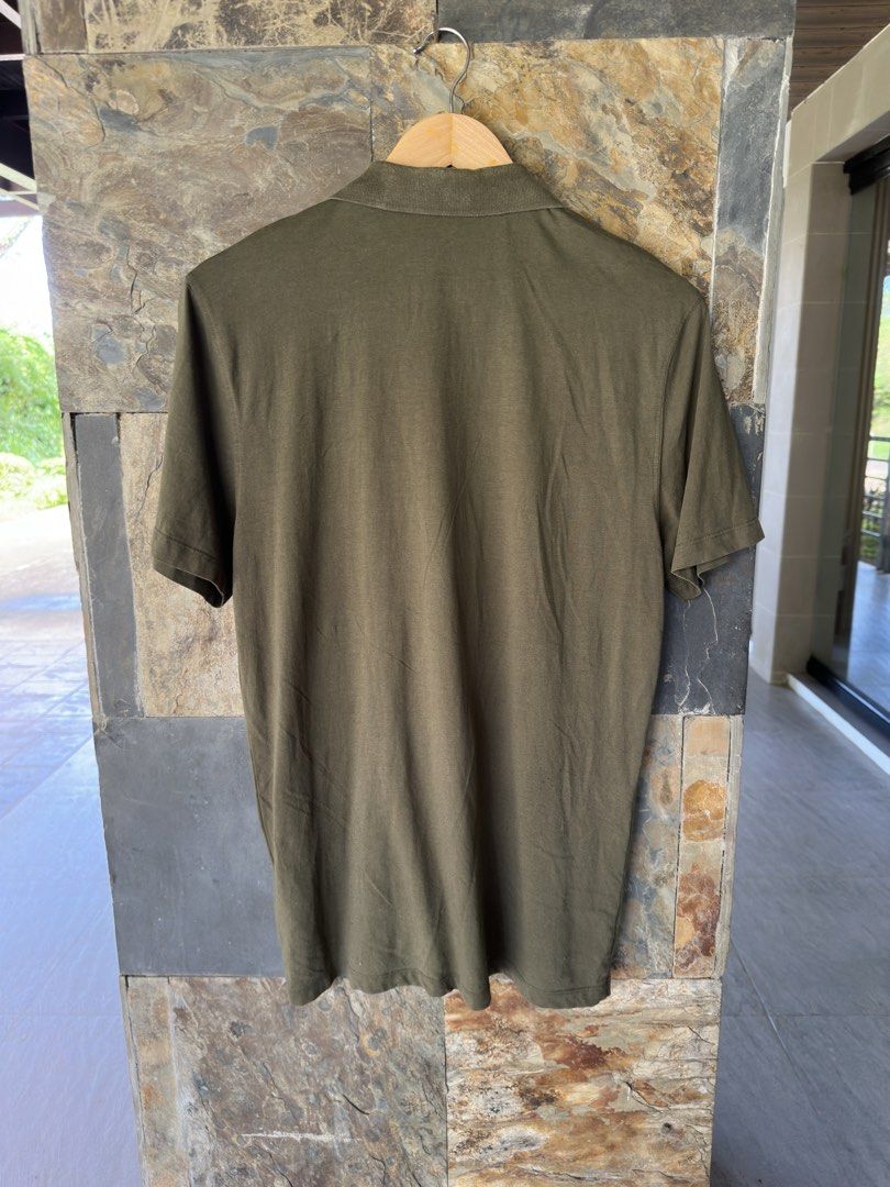 Volcom Poloshirt (Category: Tshirts & Polo Shirts ) located in Tuguegarao City. Submitted by bunchoy_thriftshop (Listing ID 1467234902, Image 2). Description: 📌VOLCOM STONE POLOSHIRT Verygood Condition Medium 20-28.5 Minor Issue Last Pic ₱350 Freeshipping 📍Quirino Province.