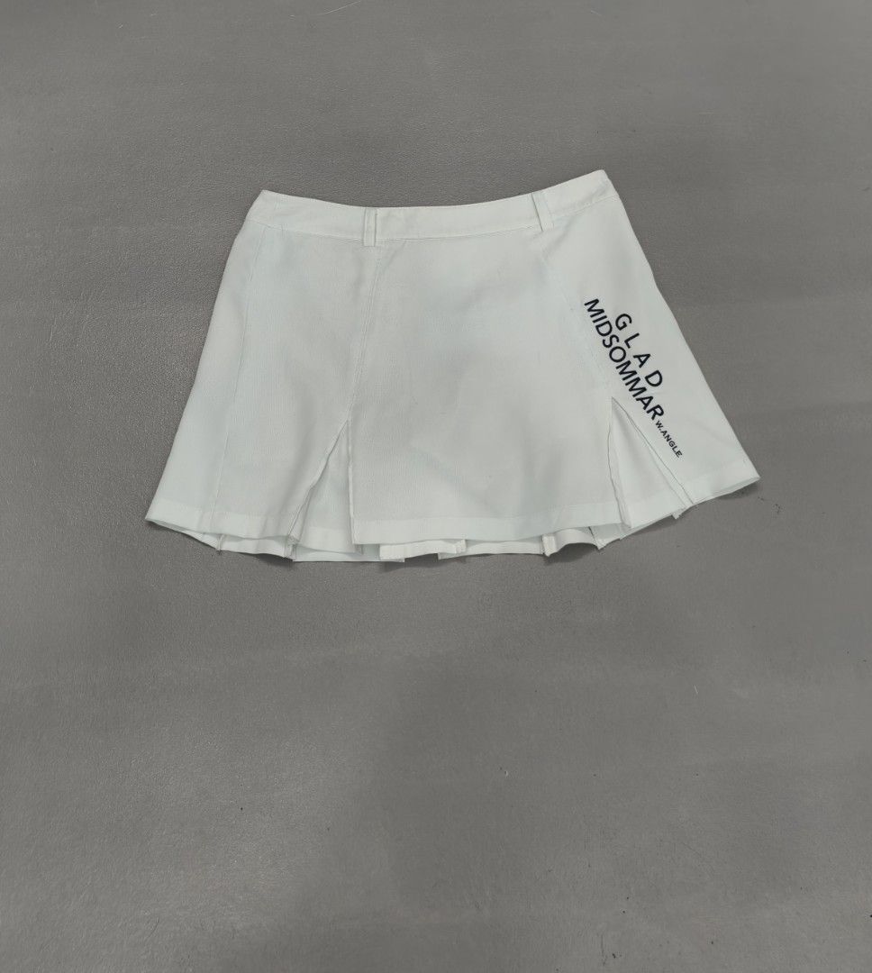 ⛳ WANGLE 30 (Category: Skirts) located in Cagayan de Oro. Submitted by ladiescollections.ph (Listing ID 1467274346, Image 2). Description: ---WANGLE ⛳⛳⛳ ---100% AUTHENTIC ---WAIST 30 ---LENGHT 14-14.5 ---PLS REFER TO DIMENSIONS ---EXCELLENT CONDITION 9.5/10 ---NO ISSUE ---SUPER NICE COLOR 🖤 ---750 ONLY.
