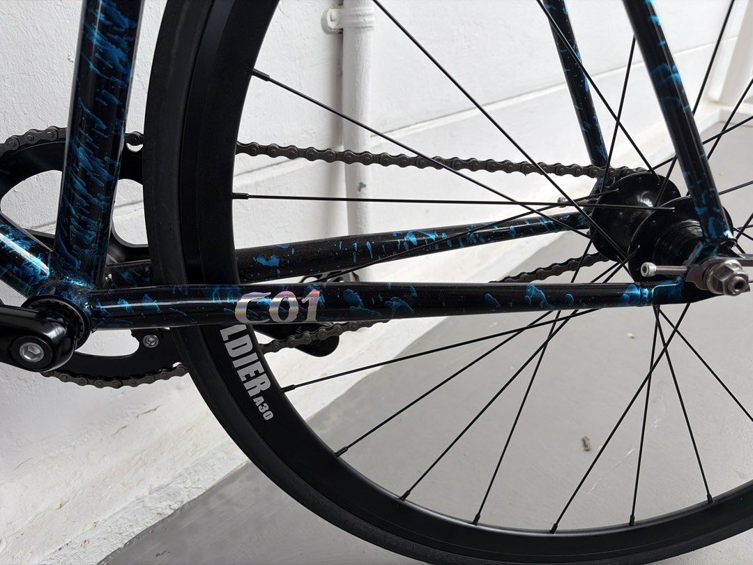 Weapon C01 frameset (Category: Bicycles) located in Singapore. Submitted by bestrider21 (Listing ID 1467233498, Image 7). Description: Almost new Weapon C01 frameset. (ONLY FRAME FOR SALE) Used for less than 3 months. No delivery meetup only..