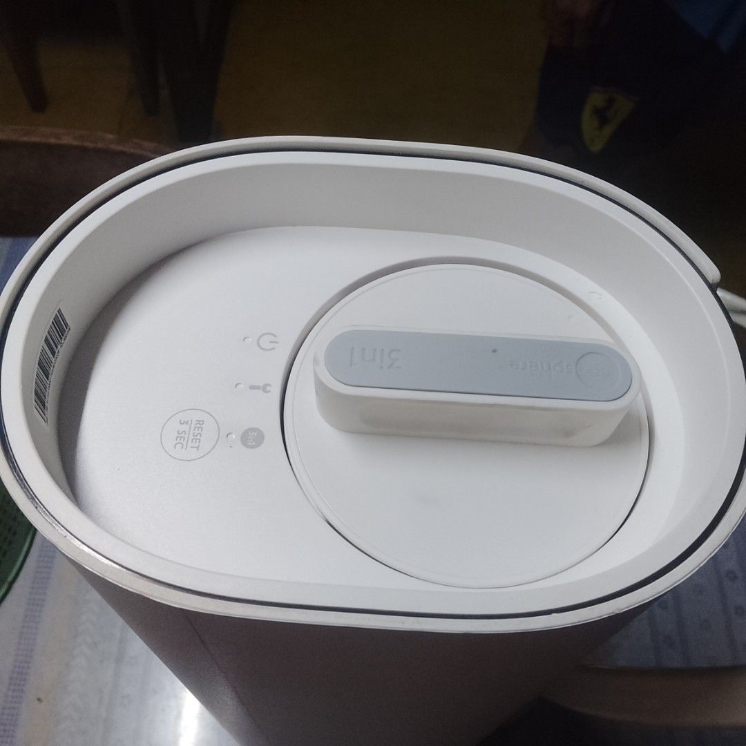 Wells Sphere 3-in-1 Water Purifier (Category: Water Purifiers & Dispensers) located in Manila. Submitted by anthonypae26185 (Listing ID 1467362265, Image 3). Description: - Product: Wells Sphere Water Purifier (White) - Condition: Kept clean and working great - Included: Main cylindrical unit, 3-in-1 replacement cartridge, power adapter, and water tubing attachment - Easy Setup: Instructions printed directly on the top lid for quick installation 